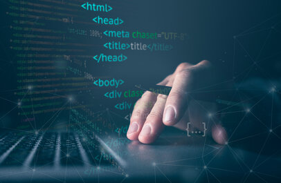 Laptop en programmeercode