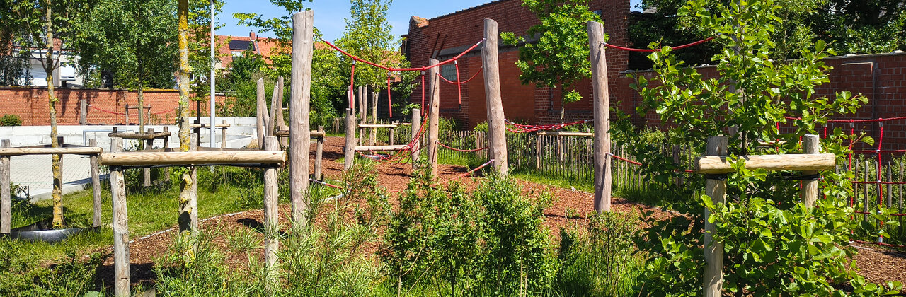 speelplaats in SBS De Brug in Roeselare