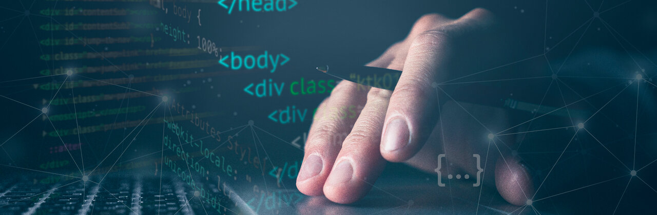 Laptop en programmeercode